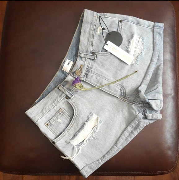 Amuse Society High Waist Denim Shorts with Rolled Cuffs - Picture 5 of 11